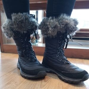 Eddie Bauer Women's Microtherm 2.0 boot Never Worn